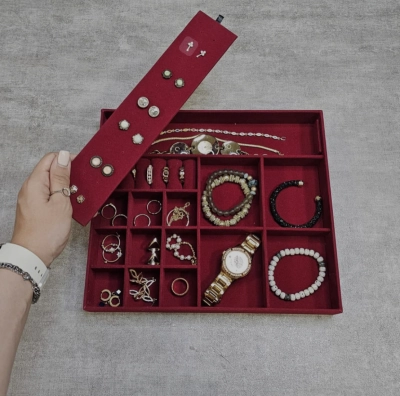 زیورآلات و اکسسوری